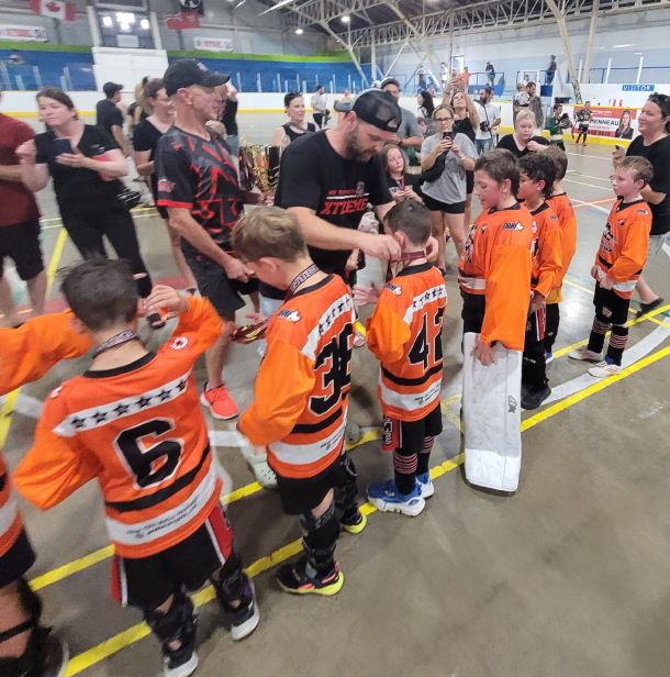 2025_20U10_20COMP_20CHAMPS4.JPG_e7c4fb2c0d.jpg