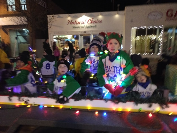 Alliston_20parade_205.png_59f692d2b5.png