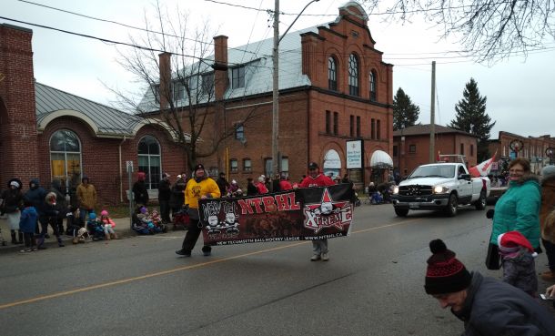 Beeton_20Parade_202.jpg_0cd8a31380.jpg