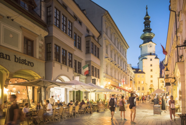 Bratislava2.png_cafcb38291.png
