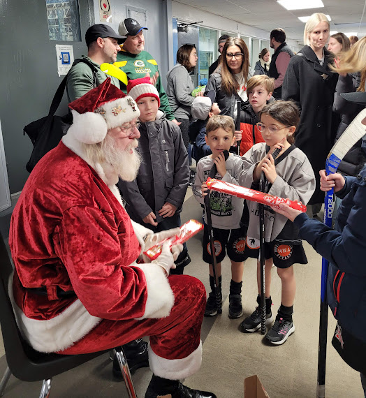 Santa2_1_.png_f4f8496344.png